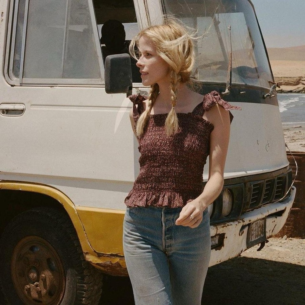 Doen Leo Top in Rust Ditsy Floral